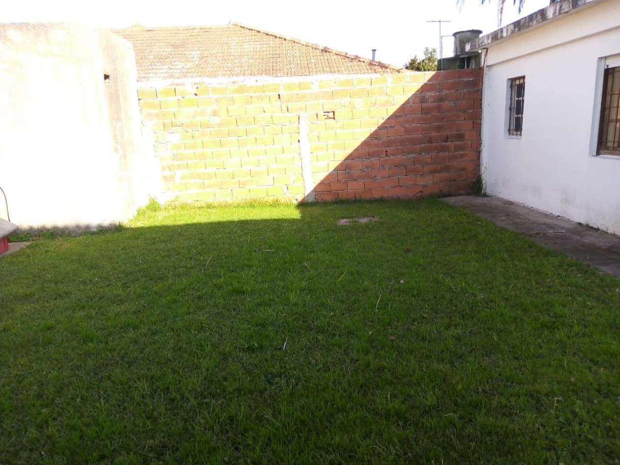 Venta de Ph de 3 ambientes, local y departamento Calasanz y Lijo Lopez