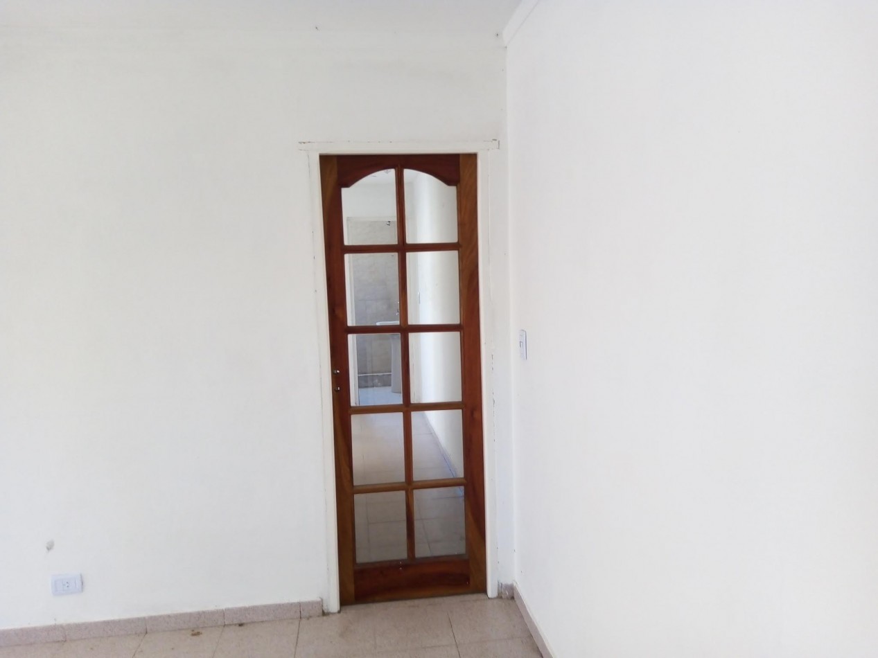 Venta de Ph de 3 ambientes, local y departamento Calasanz y Lijo Lopez