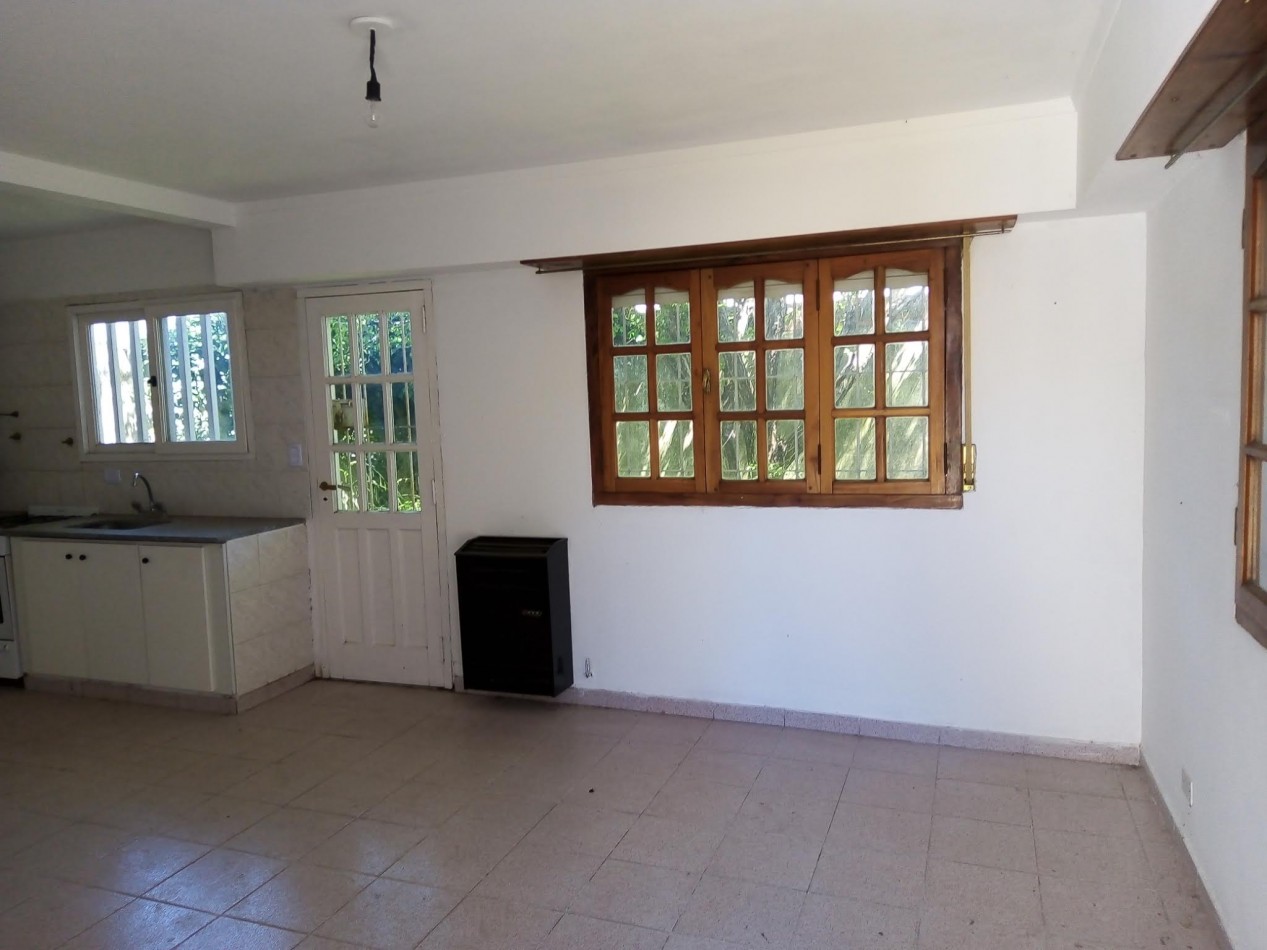Venta de Ph de 3 ambientes, local y departamento Calasanz y Lijo Lopez
