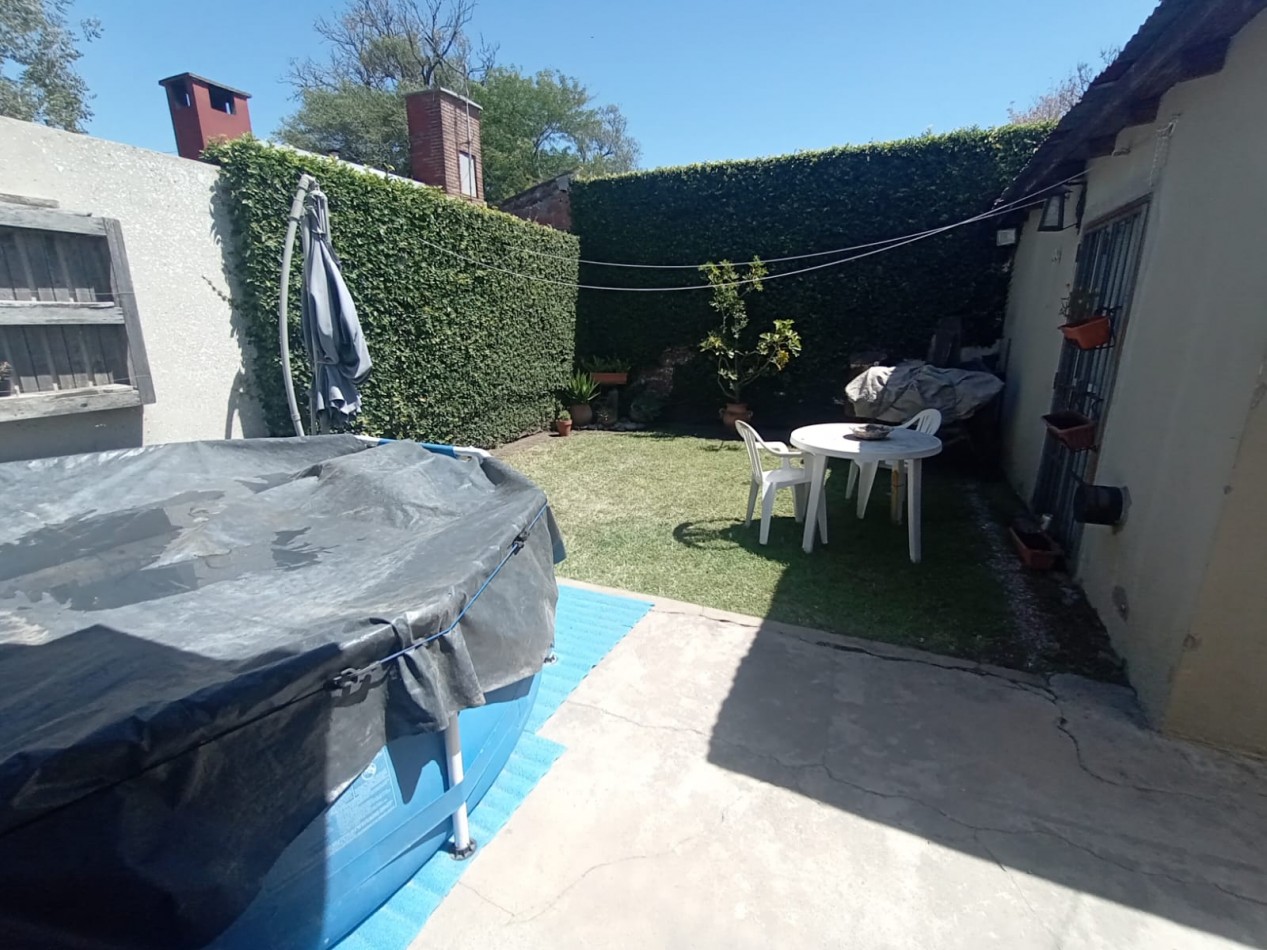 Casa de 3 ambientes en Barrio Los Pinares Piran y Valencia