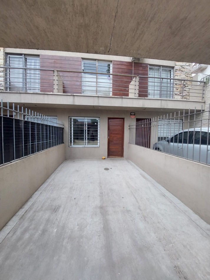 DUPLEX BARRIO POMPEYA ALQUILER 24 MESES