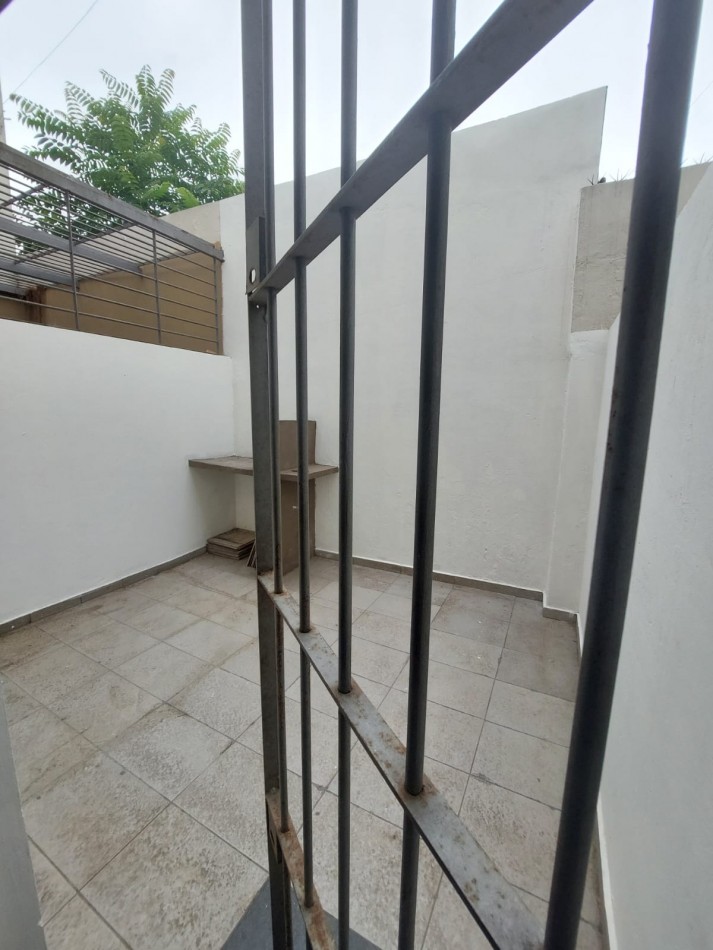 DUPLEX BARRIO POMPEYA ALQUILER 24 MESES