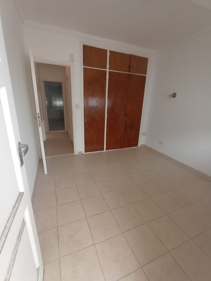 Chalet en Z/ San Carlos con 2 cocheras