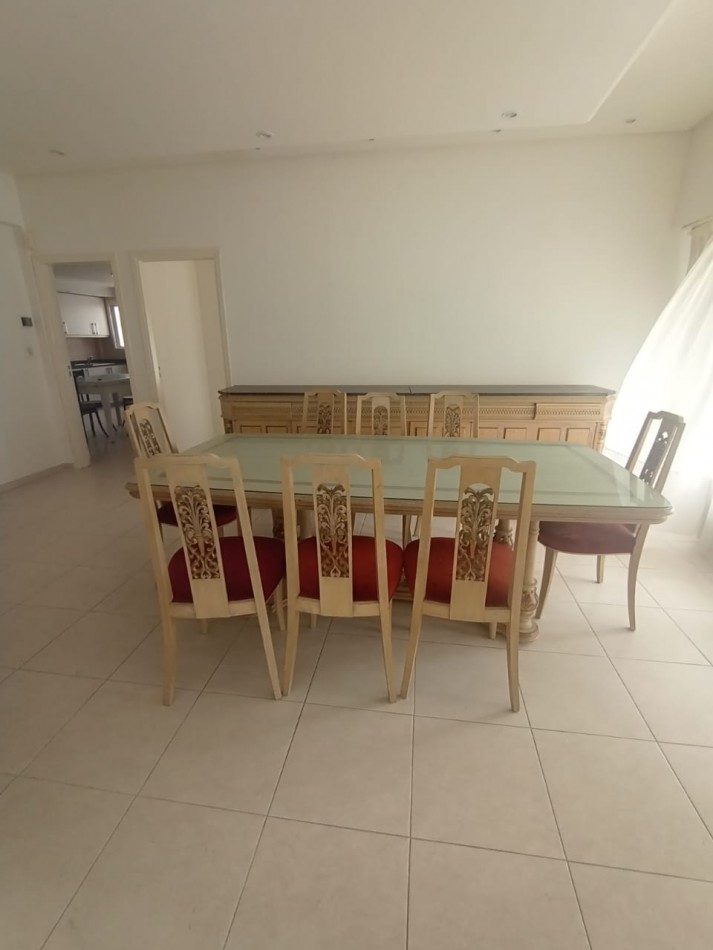 Chalet en Z/ San Carlos con 2 cocheras