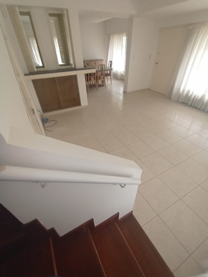 Chalet en Z/ San Carlos con 2 cocheras