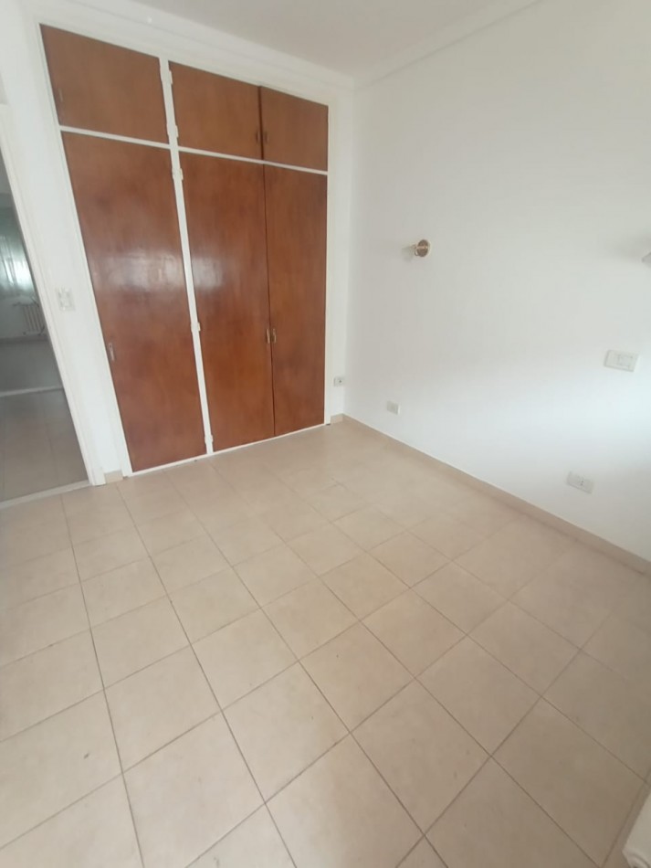 Chalet en Z/ San Carlos con 2 cocheras