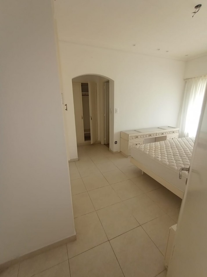 Chalet en Z/ San Carlos con 2 cocheras
