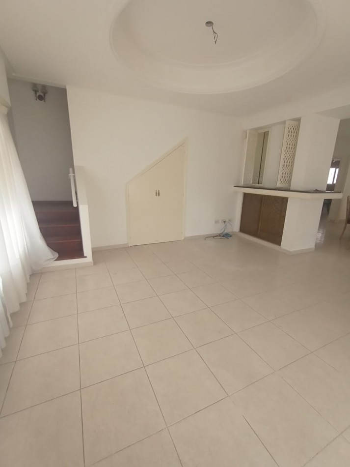 Chalet en Z/ San Carlos con 2 cocheras