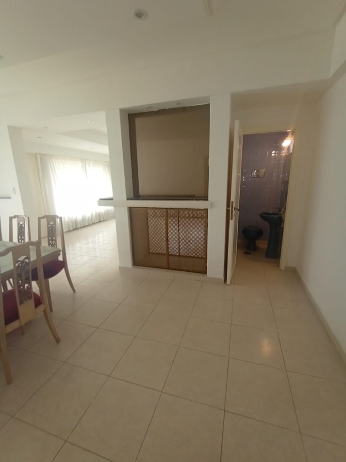 Chalet en Z/ San Carlos con 2 cocheras