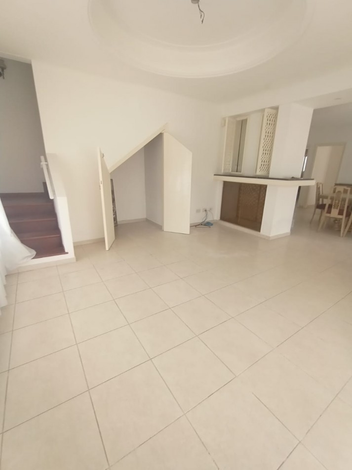 Chalet en Z/ San Carlos con 2 cocheras