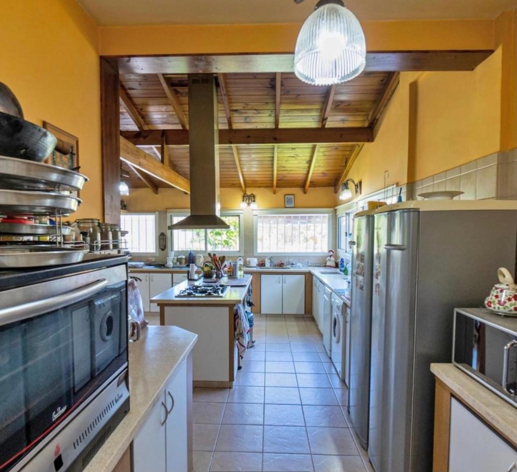 Chalet de categoria en barrio Alfar a 5 cuadras del mar