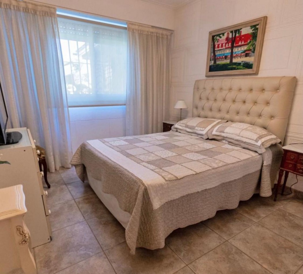 Chalet de categoria en barrio Alfar a 5 cuadras del mar
