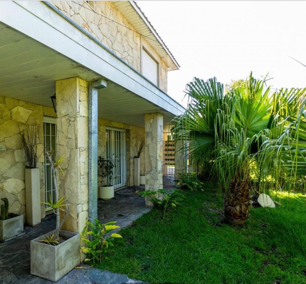 Chalet de categoria en barrio Alfar a 5 cuadras del mar