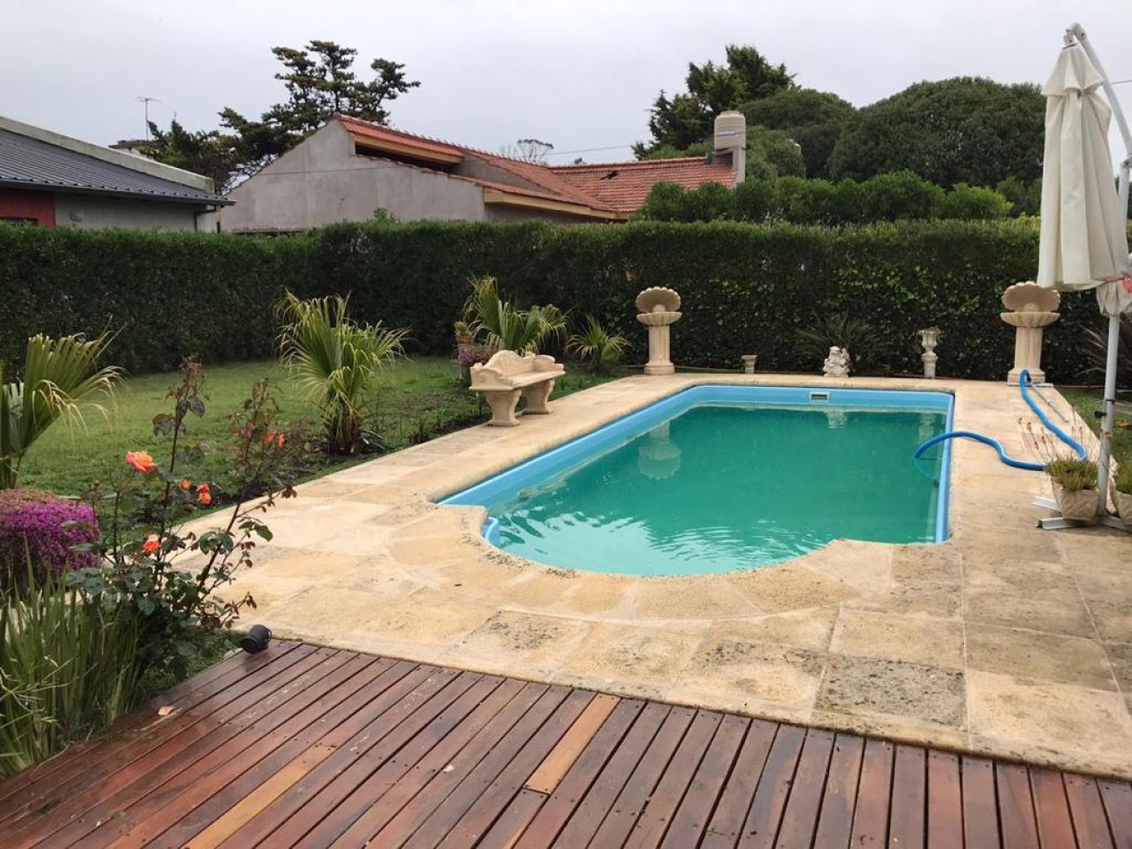 Chalet de categoria en barrio Alfar a 5 cuadras del mar
