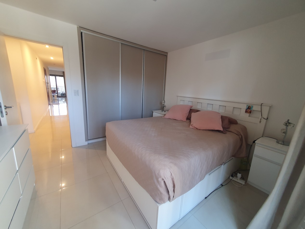 Hermoso Semipiso de 3 ambientes con cochera en Plaza Mitre
