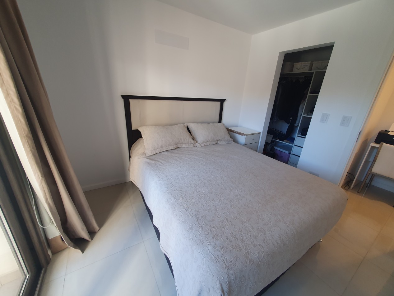 Hermoso Semipiso de 3 ambientes con cochera en Plaza Mitre