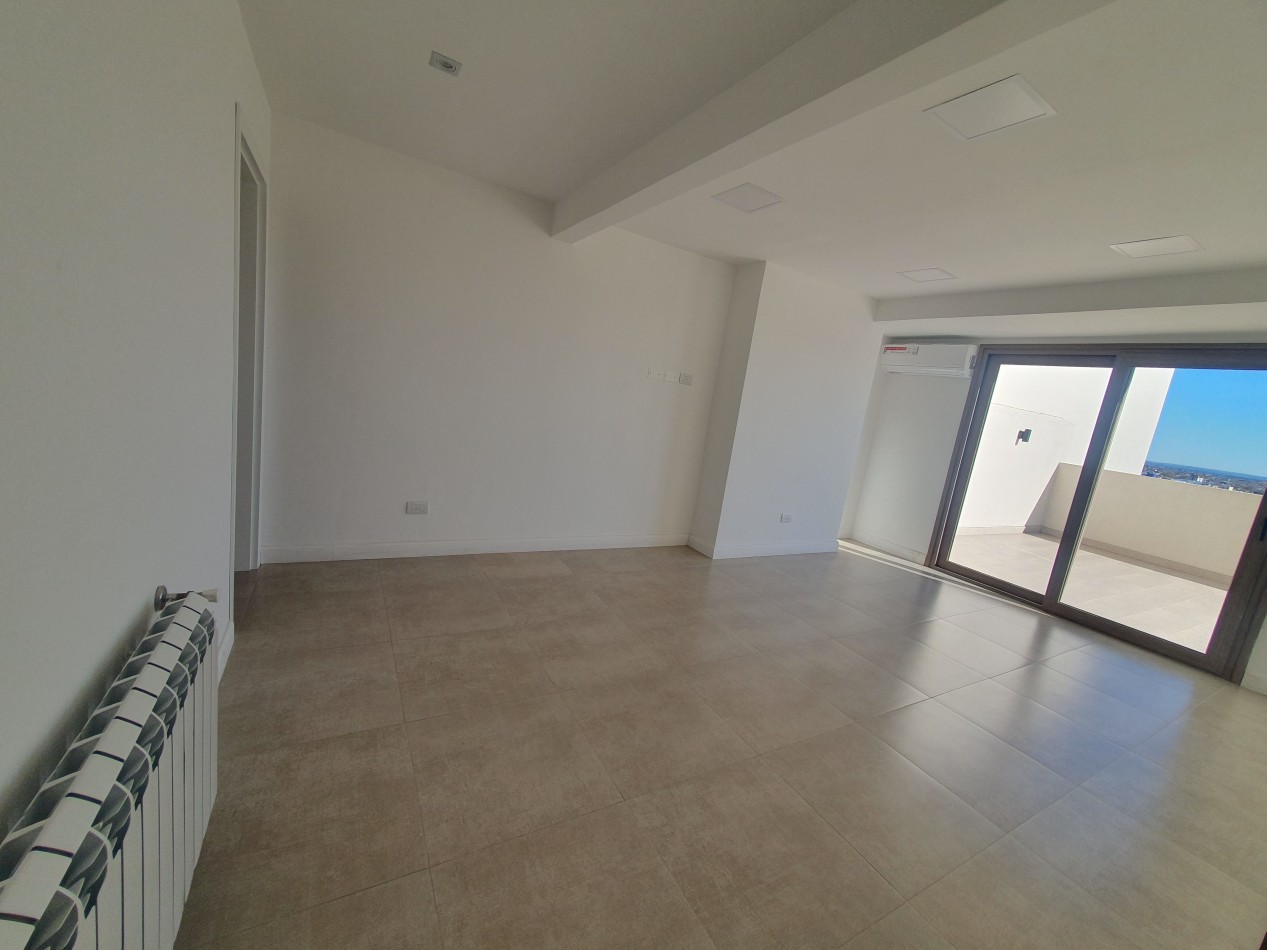 Hermoso Semipiso de 3 ambientes con cochera en Plaza Mitre