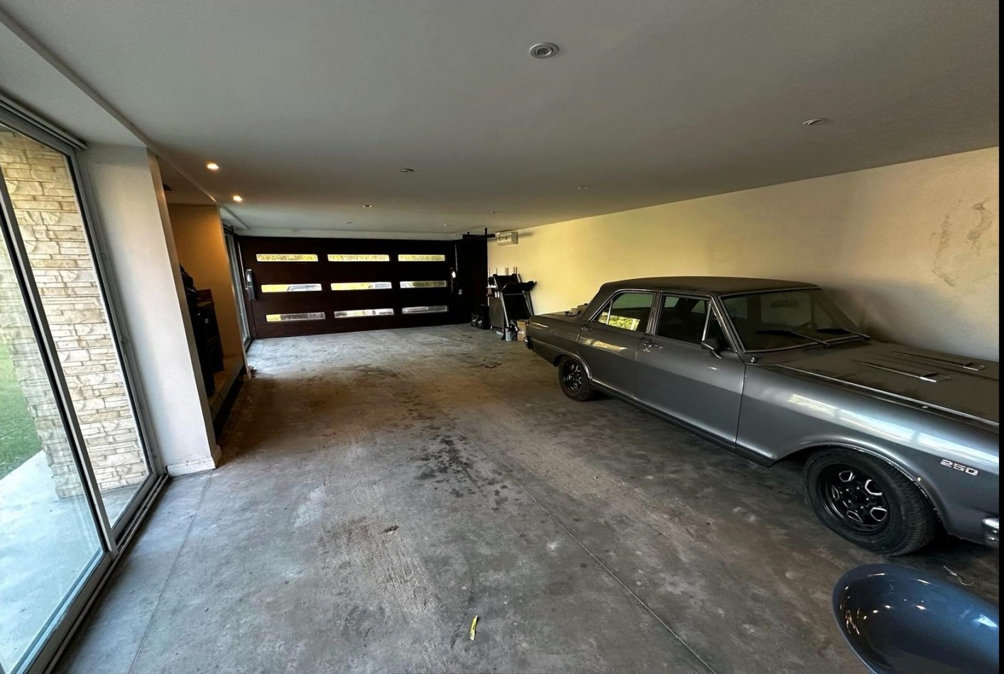 Casa de 5 ambientes con pileta  en Acantilados  