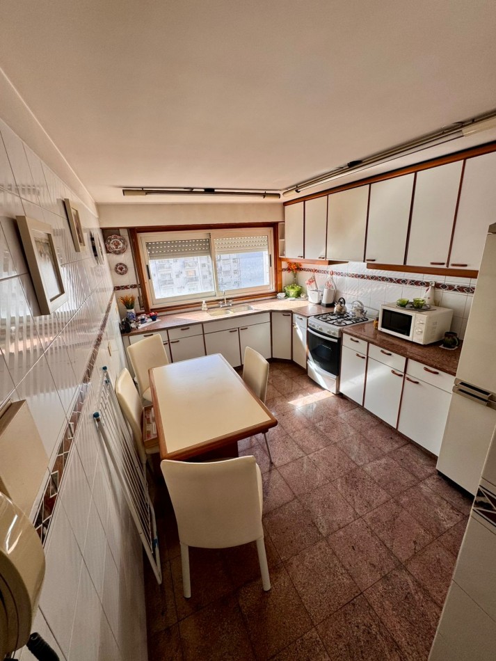 Piso 4 ambientes Santa Fe y Gascon