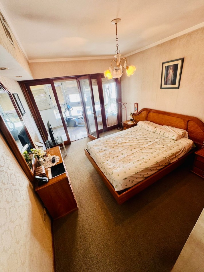 Piso 4 ambientes Santa Fe y Gascon