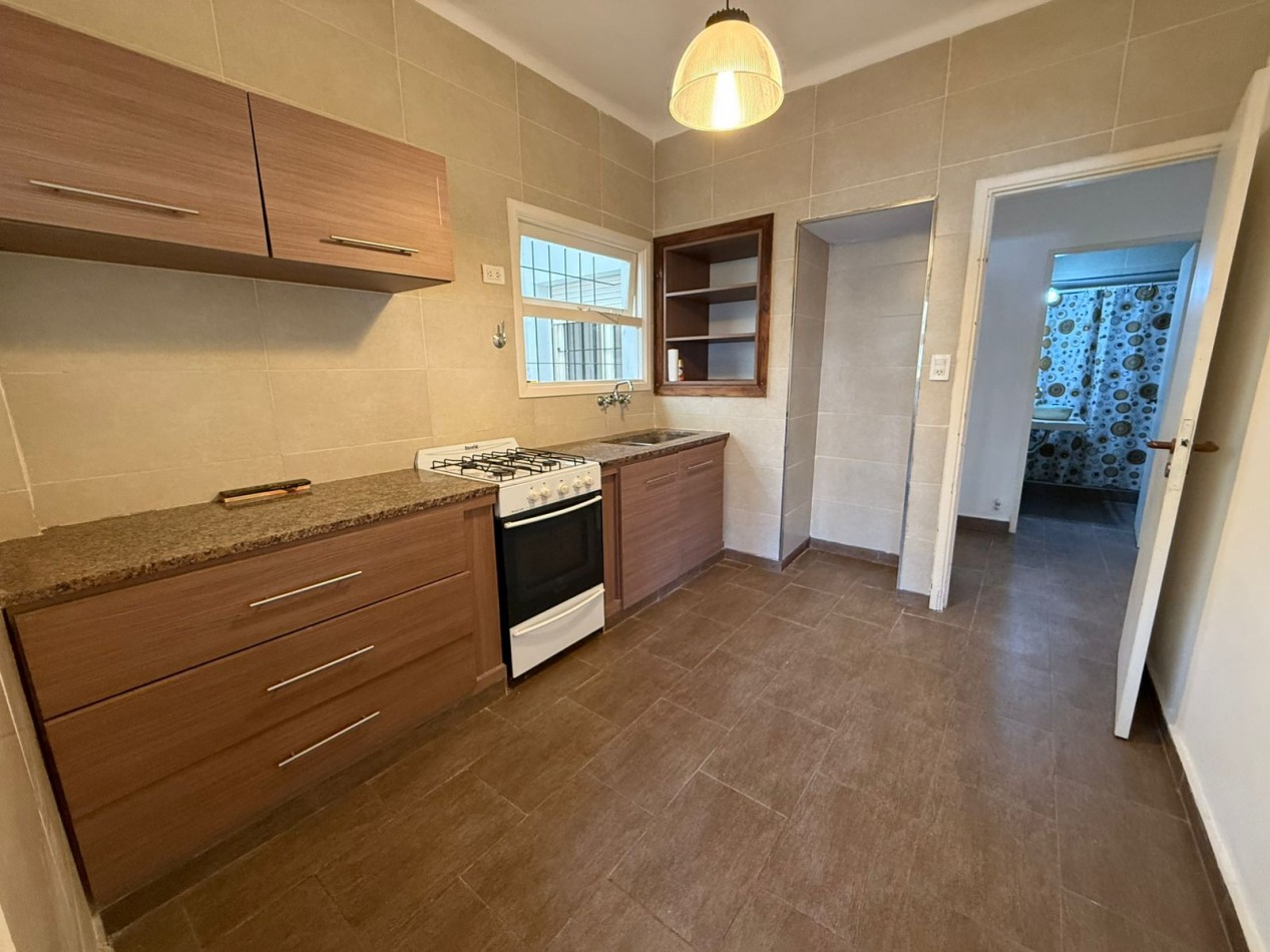 Chalet con departamento en Barrio San Jose