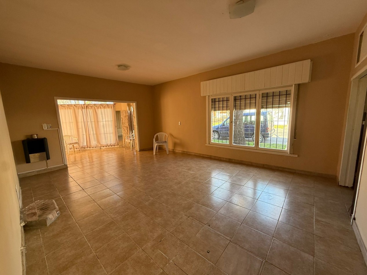Chalet con departamento en Barrio San Jose