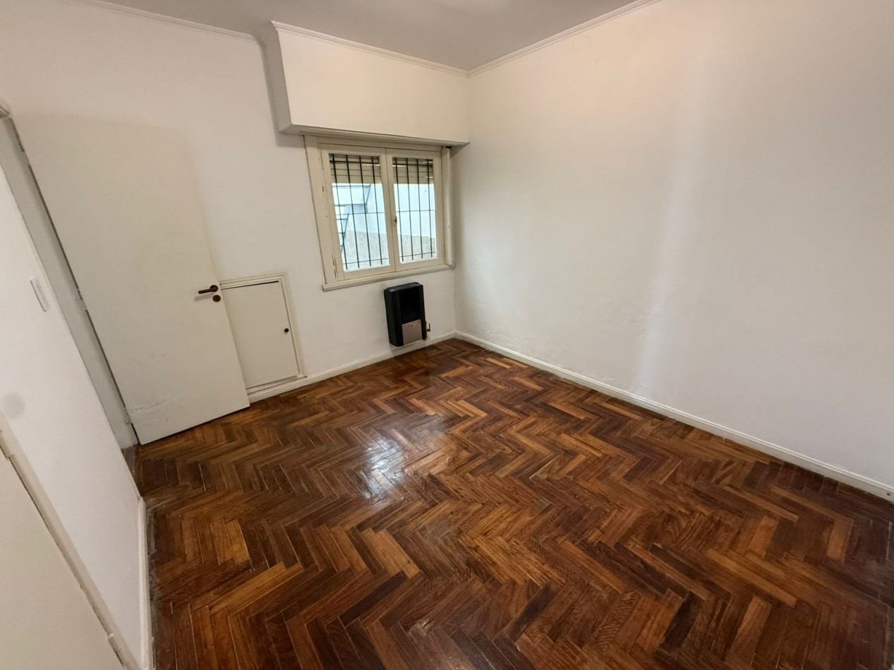 Chalet con departamento en Barrio San Jose