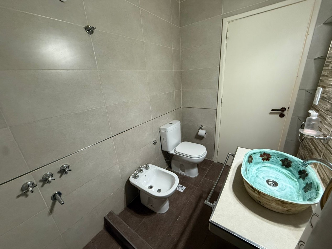 Chalet con departamento en Barrio San Jose