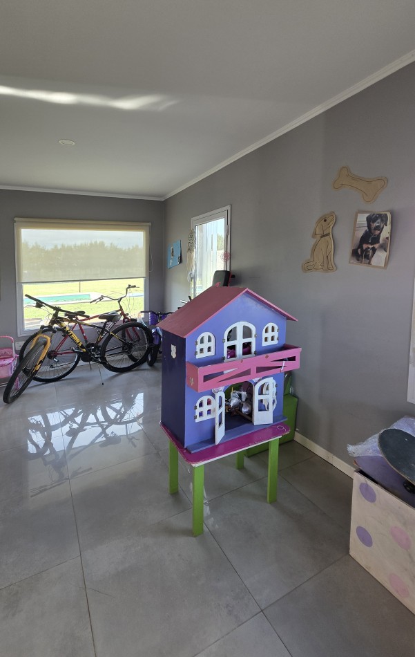 Casa 5 Ambientes con Piscina Climatizada - Barrio Privado Tierras del Mar