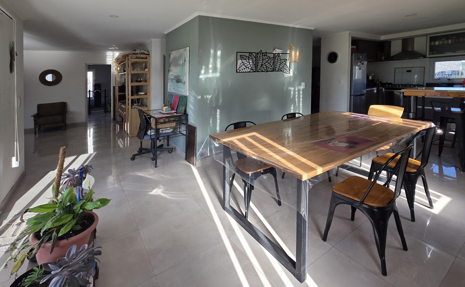 Casa 5 Ambientes con Piscina Climatizada - Barrio Privado Tierras del Mar