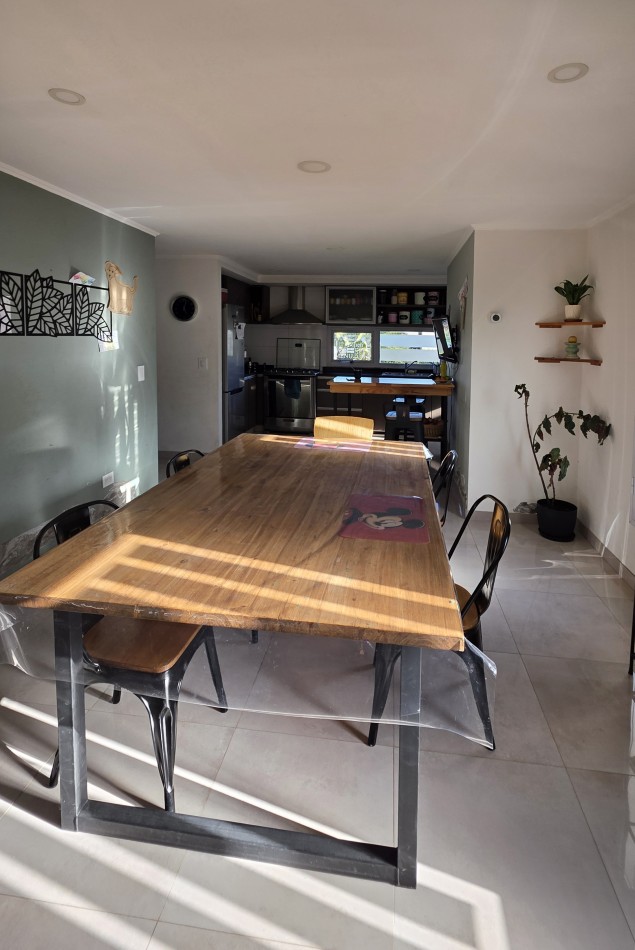 Casa 5 Ambientes con Piscina Climatizada - Barrio Privado Tierras del Mar