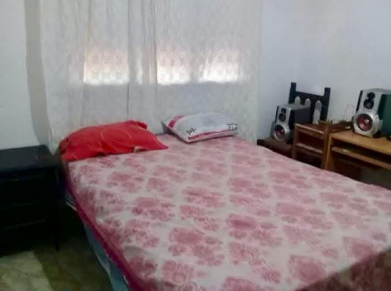 CASA 4 AMBIENTES CON PARQUE