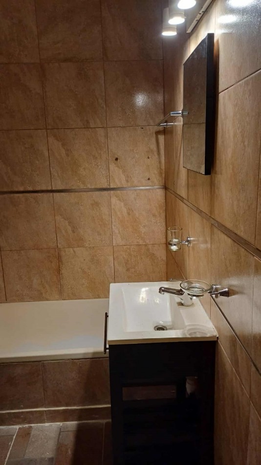 2 AMBIENTES RECICLADO CON PATIO