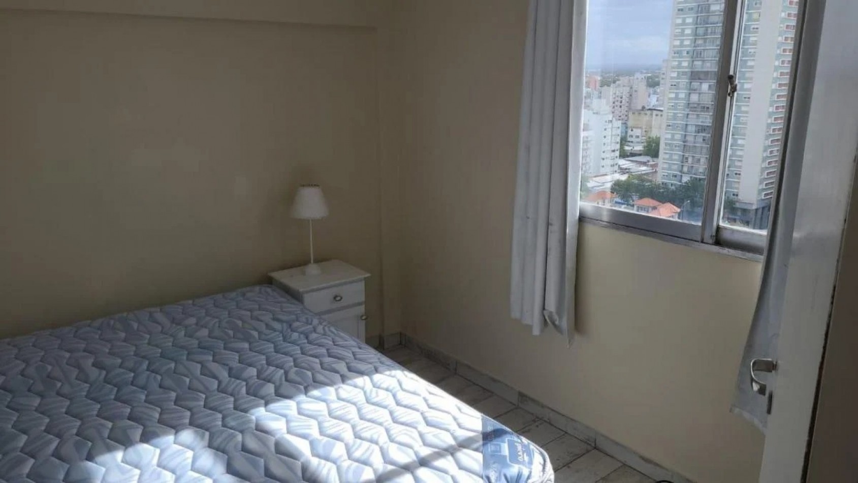 2 AMBIENTES AL LATERAL - APTO CREDITO