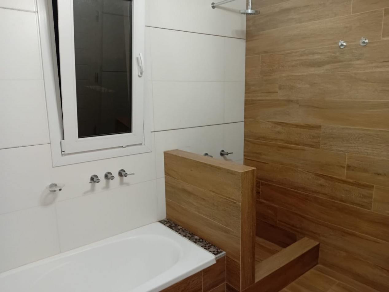 CASA 4 AMBIENTES EN DOS PLANTAS