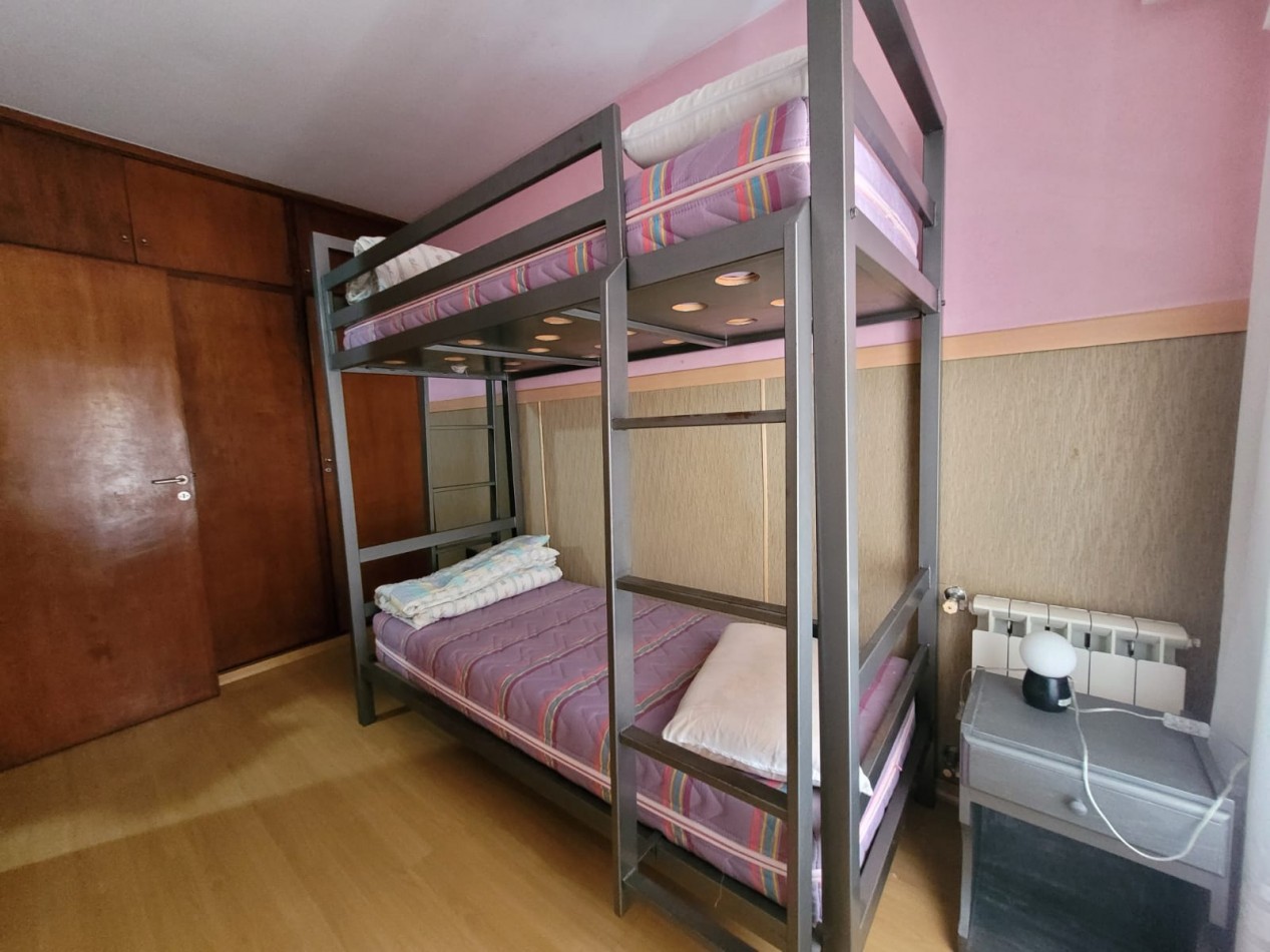 CHALET 4 AMBIENTES CON PISCINA 