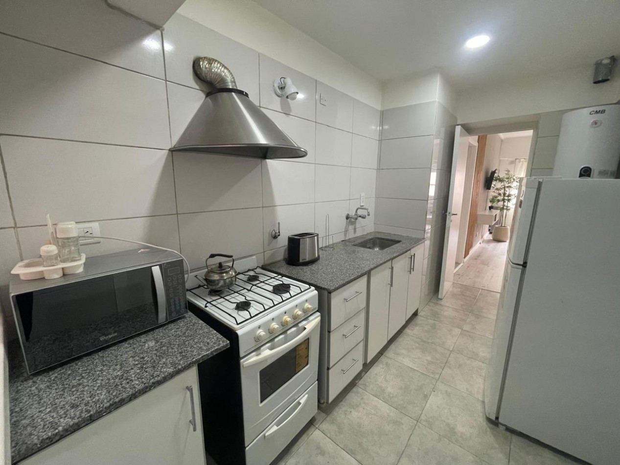 3 AMBIENTES A LA CALLE 