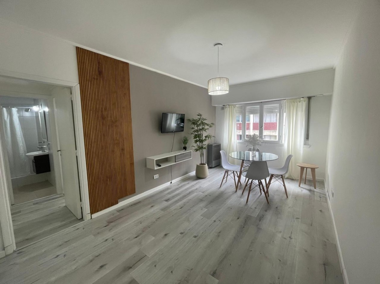 3 AMBIENTES A LA CALLE 