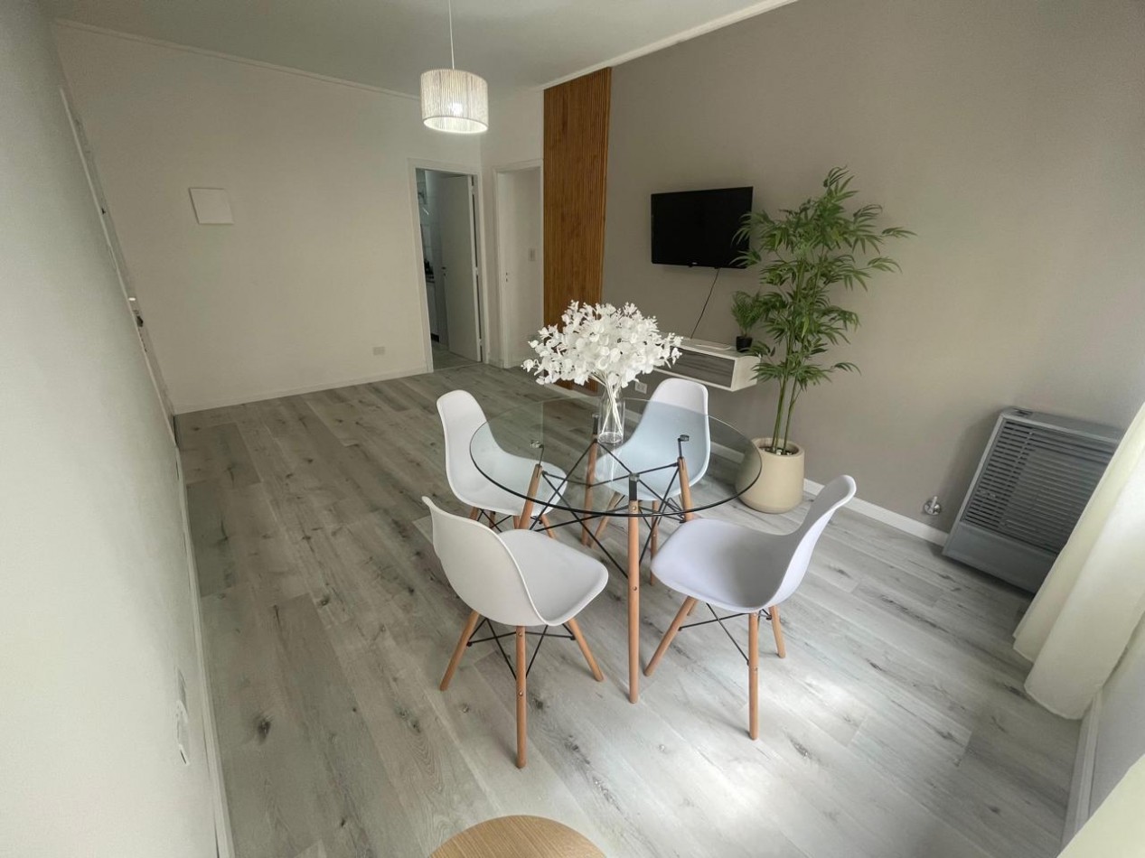 3 AMBIENTES A LA CALLE 