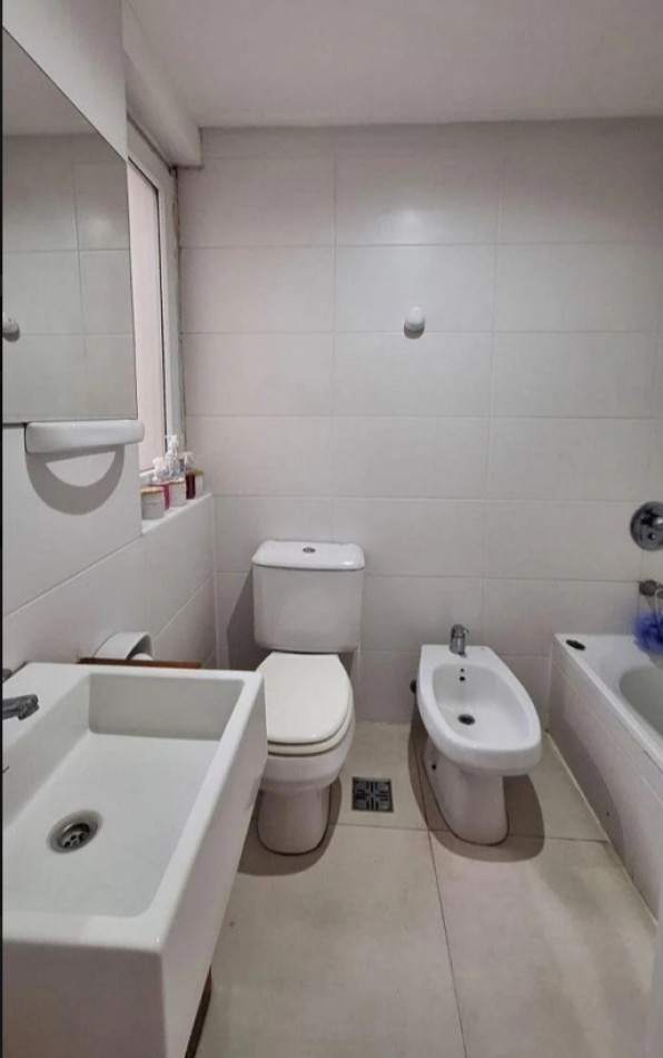 PISO EXCLUSIVO 4 AMBIENTES CON 2 COCHERAS - PLAYA GRANDE