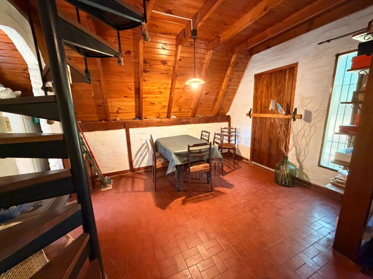 CASA ALPINA DE 3 AMBIENTES EN ALFAR