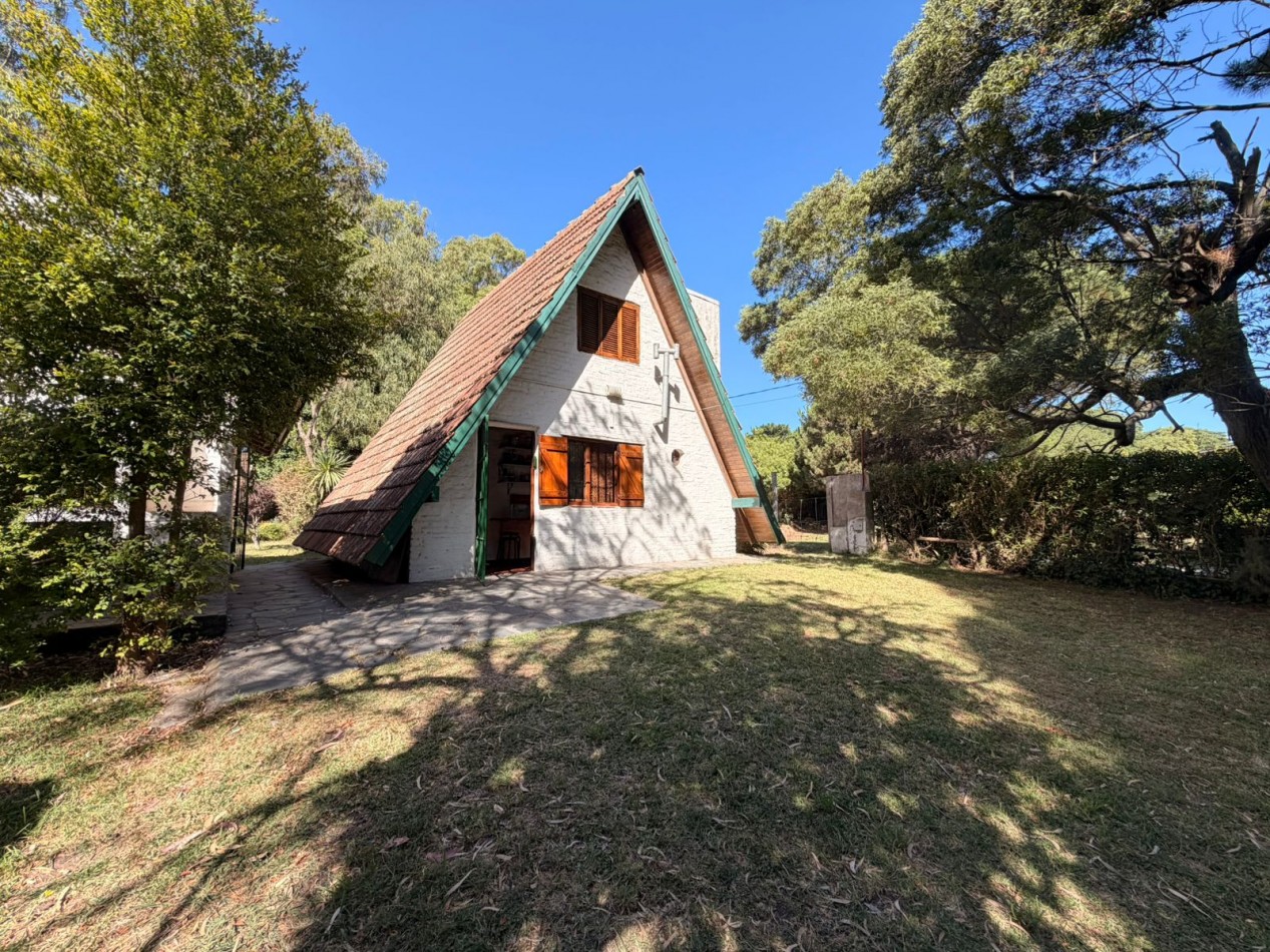 CASA ALPINA DE 3 AMBIENTES EN ALFAR