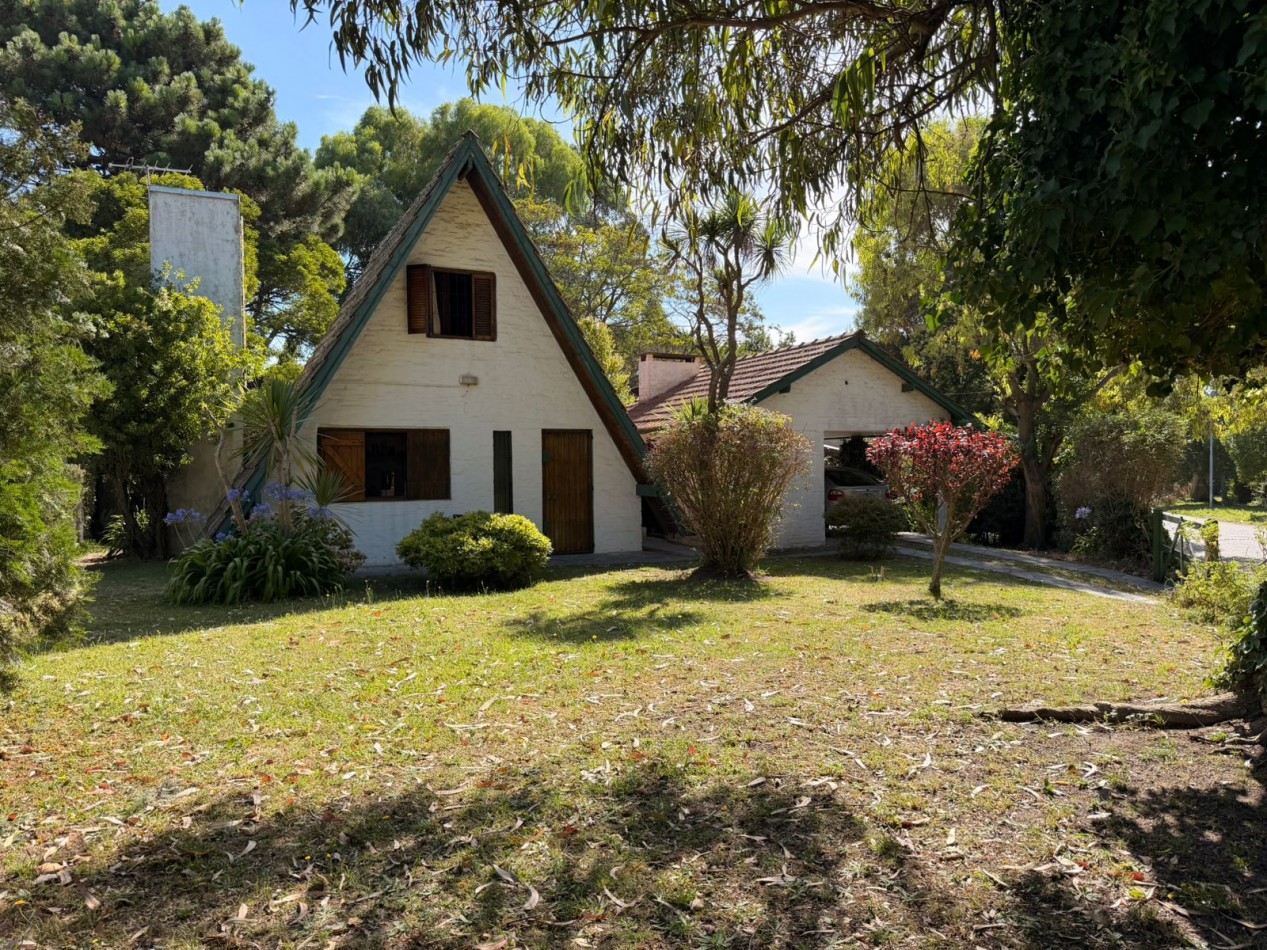 CASA ALPINA DE 3 AMBIENTES EN ALFAR