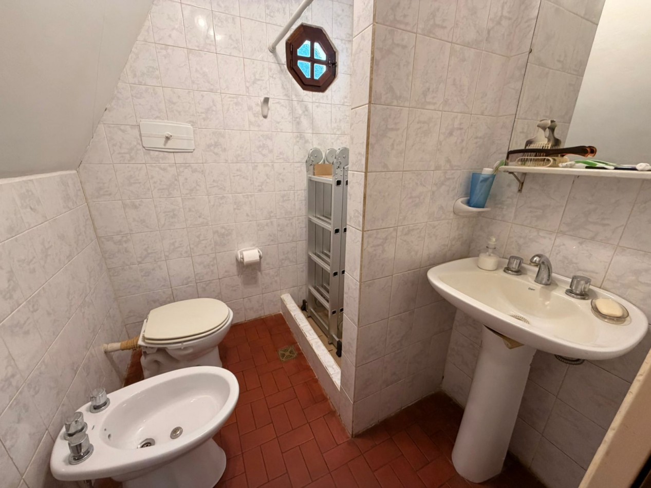 CASA ALPINA DE 3 AMBIENTES EN ALFAR