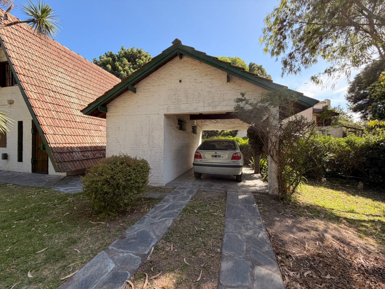 CASA ALPINA DE 3 AMBIENTES EN ALFAR