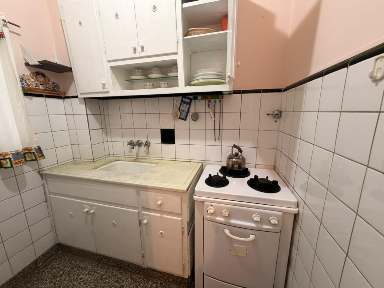 ALQUILER AMBIENTE Y MEDIO DIVIDIDO 24 MESES