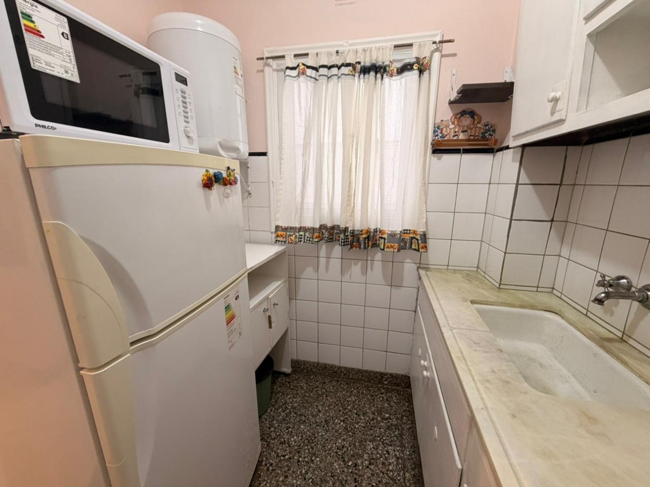 ALQUILER AMBIENTE Y MEDIO DIVIDIDO 24 MESES