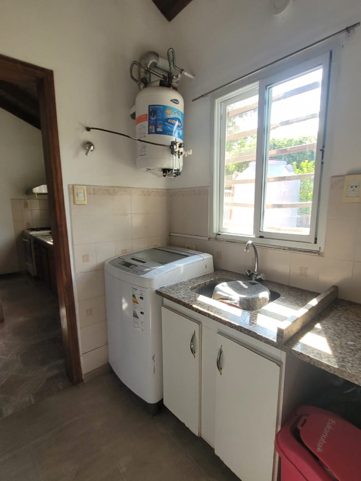 CASA DE 3 AMBIENTES EN ACANTILADOS