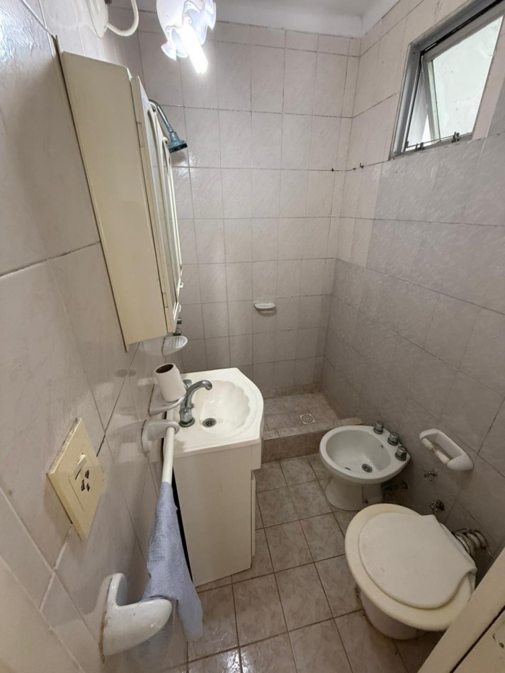 CHALET DE 4 AMBIENTES CON GARAGE - APTO CREDITO