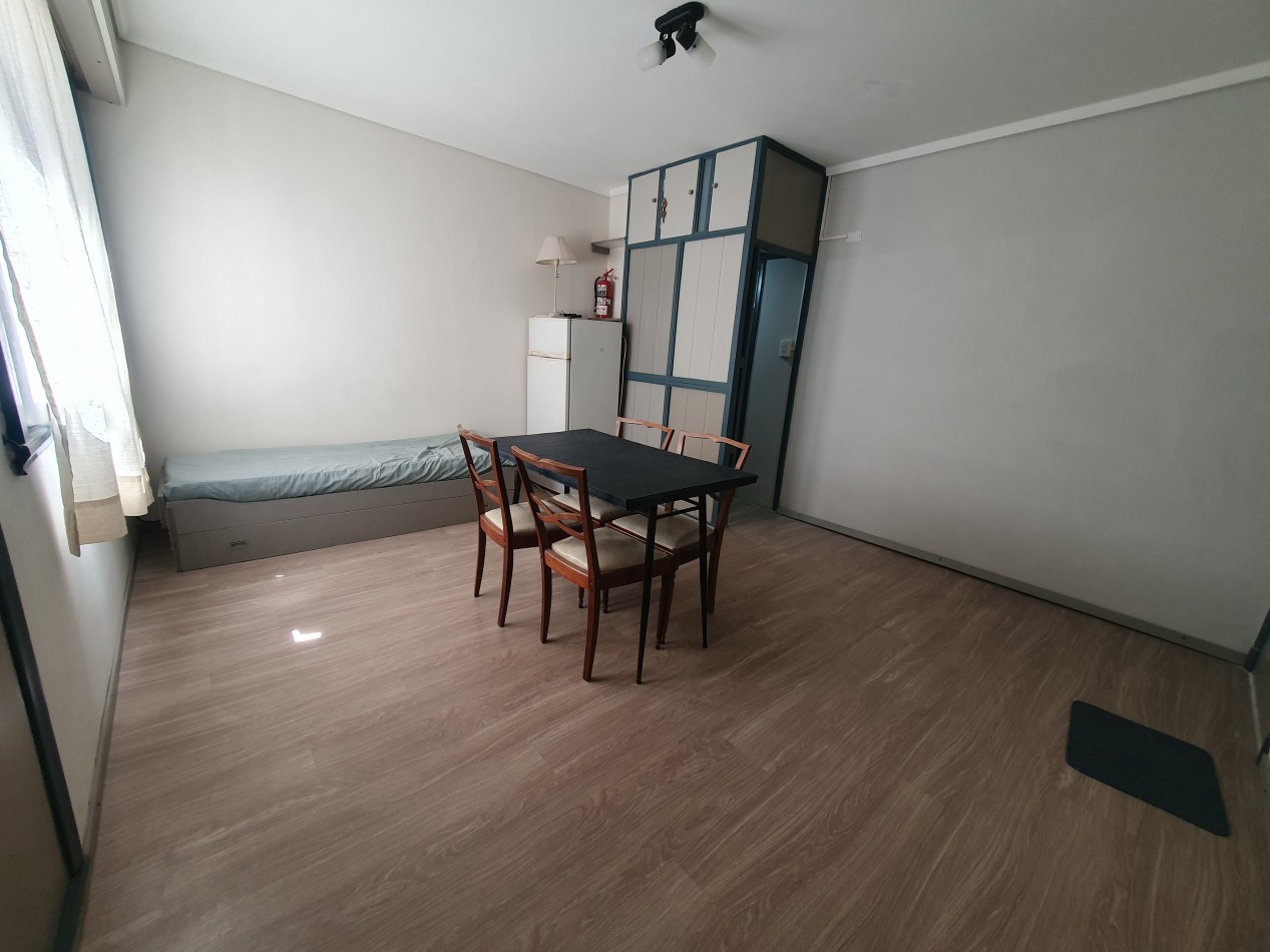 AMBIENTE LUMINOSO - BROWN Y BUENOS AIRES